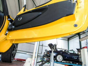 Image 44/50 of Lotus Elise (2003)
