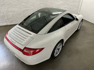 Bild 10/20 von Porsche 911 Carrera 4 (2009)