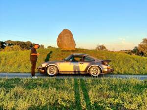 Immagine 2/34 di Porsche 911 Turbo 3.3 (1981)