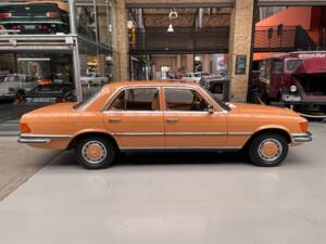 Image 35/35 of Mercedes-Benz 280 SE (1978)