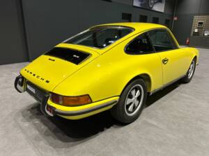 Image 4/17 de Porsche 911 2.4 E (1972)