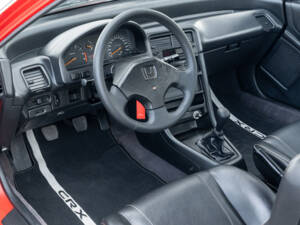 Image 31/80 of Honda CRX (1991)