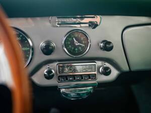 Image 28/46 of Porsche 356 B 1600 Super 90 (1962)