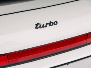 Image 43/55 of Porsche 911 Turbo 3.3 (1988)