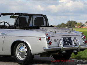 Image 21/42 of Datsun Fairlady 2000 (1969)