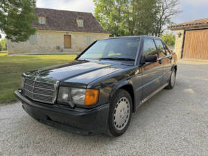 Image 4/8 of Mercedes-Benz 190 E 2.5-16 (1990)