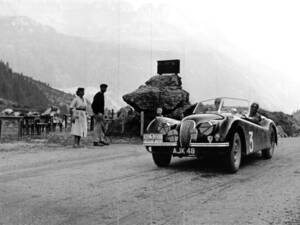 Immagine 2/22 di Jaguar XK 120 OTS (1951)