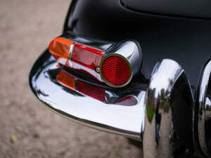 Image 48/50 de Jaguar E-Type (1967)