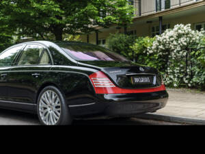 Image 13/37 of Maybach 57 (2008)