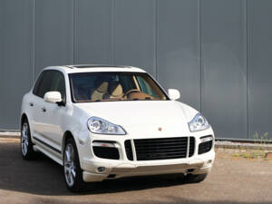 Bild 14/49 von Porsche Cayenne GTS (2009)