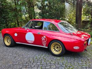 Image 2/19 of Alfa Romeo Giulia 1750 GT Am (1967)