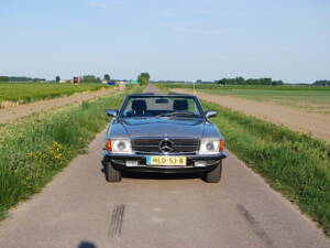 Image 29/87 of Mercedes-Benz 280 SL (1982)