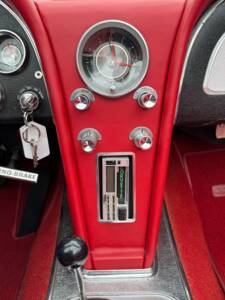 Image 51/52 of Chevrolet Corvette Sting Ray Convertible (1963)