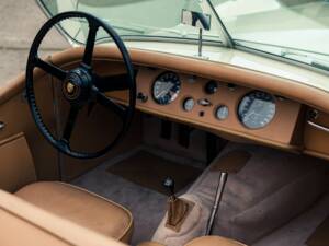Image 22/45 of Jaguar XK 120 OTS (1950)