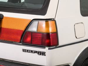 Bild 34/50 von Volkswagen Golf II GTi 1.8 (1987)