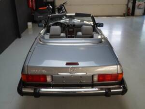 Bild 44/50 von Mercedes-Benz 560 SL (1989)