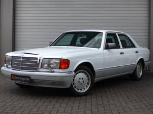 Bild 1/16 von Mercedes-Benz 420 SE (1990)