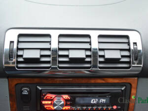 Imagen 37/50 de Mercedes-Benz ML 230 (1998)