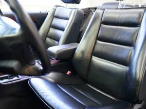 Bild 30/36 von Mercedes-Benz E 320 (1995)