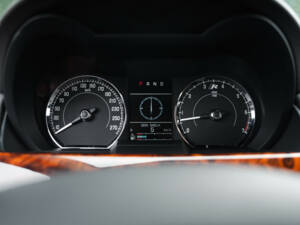 Image 22/33 of Jaguar XKR (2008)