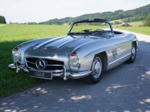 Image 1/38 of Mercedes-Benz 300 SL Roadster (1962)