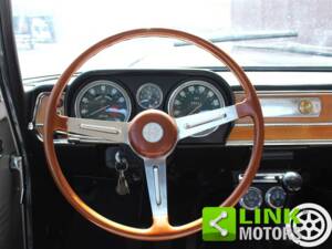 Bild 9/10 von Alfa Romeo Giulia Super 1.3 (1978)