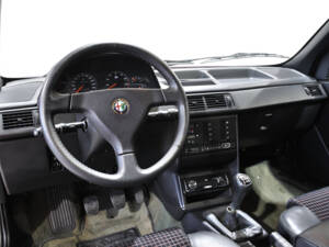 Image 29/37 of Alfa Romeo 155 Twin Spark 2.0 (1992)