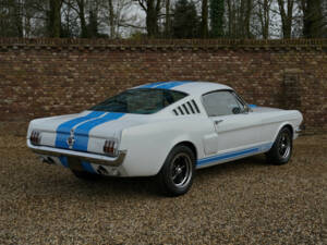 Bild 45/50 von Ford Mustang GT (1965)