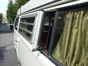 Image 59/100 of Volkswagen T2b Westfalia (1973)