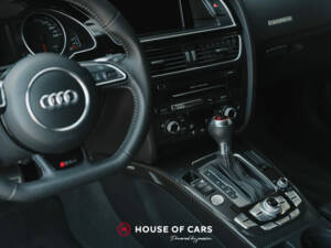 Image 33/46 of Audi RS5 (2013)