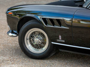 Image 18/46 of Ferrari 275 GTS (1965)