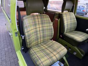 Image 19/57 of Volkswagen T2b Westfalia (1978)