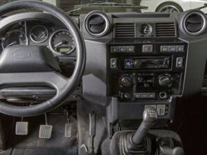 Image 16/20 of Land Rover Defender 110 (2016)