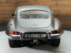 Image 11/19 of Jaguar Type E 3.8 (1964)