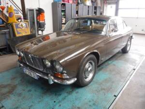 Afbeelding 1/50 van Jaguar XJ 6 4.2 (1973)