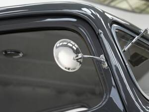 Image 14/15 of Citroën Traction Avant 11 BL (1950)