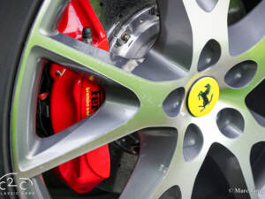 Image 39/85 de Ferrari California (2010)