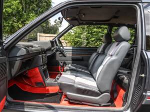 Bild 11/33 von Peugeot 205 GTi 1.9 (1987)