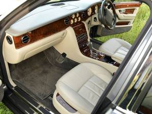 Immagine 21/49 di Bentley Arnage R (2005)