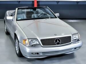 Imagen 4/7 de Mercedes-Benz SL 500 (1998)