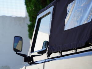 Bild 41/97 von Land Rover Defender 90 Td5 (2000)