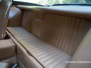 Image 20/38 of ISO Grifo GL 350 (1967)