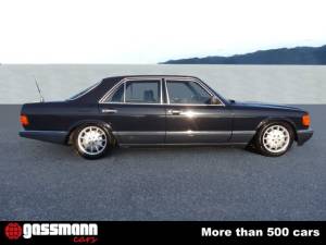 Image 4/15 of Mercedes-Benz 300 SE (1989)