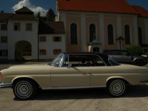Image 20/73 de Mercedes-Benz 280 SE (1969)