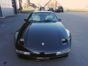 Image 11/67 of Porsche 928 S4 (1988)