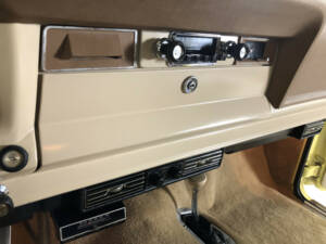 Afbeelding 24/28 van Jeep Wagoneer (1973)