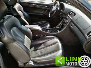 Bild 3/10 von Mercedes-Benz CLK 55 AMG (2000)