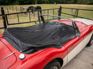 Image 12/35 of Austin-Healey 3000 Mk II (BJ7) (1963)