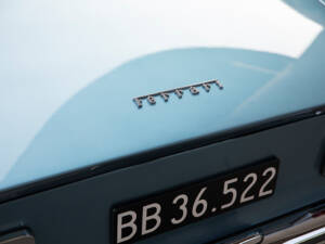 Image 7/40 of Ferrari 365 GT 2+2 (1969)