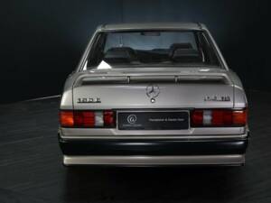 Image 4/30 of Mercedes-Benz 190 E 2.3-16 (1984)